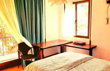 NO FIESTAS, 5 DORMITORIOS Solo familias, parejas o trabajo PARKING Público Gratis a 300m - Foto 13