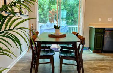 Charming 3 bedroom house with deck in awesome Elsmere - Foto 7