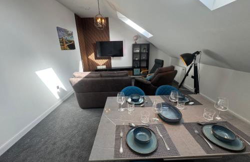 Modern 2 bedroom Penthouse with car parking - Foto 9