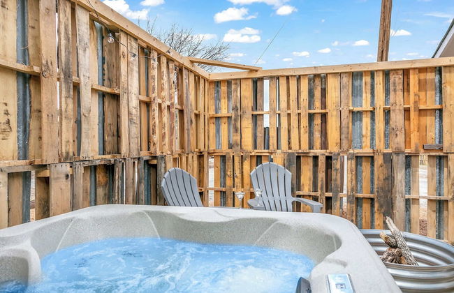 Coco Casita Hot Tub - 4 Miles to Downtown Fred - Foto 1