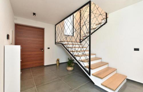 Spacious Villa With Pool and Garden in Stokovci - Foto 36