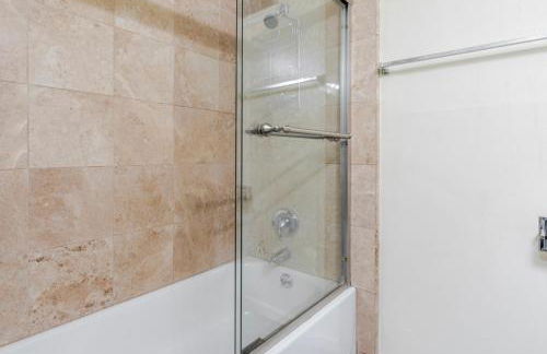 Blueground University South balcony nr park SFO-2137 - Foto 16