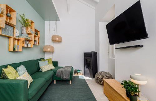 Avenca da Praia - Tiny House 4 Beach & Surf Lisbon Getaway - Photo 1