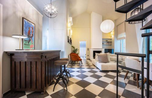 A Majestic Oasis in Keramikos, the Heart of Athens - Foto 40