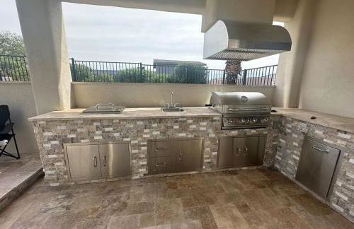 Beautiful New construction home - New Pool & Spa! - Foto 63