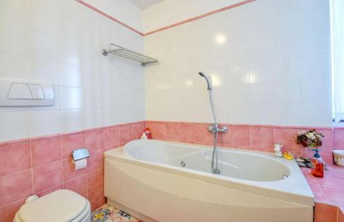 3 Bedroom Gorgeous Apartment In Zoagli - Foto 32