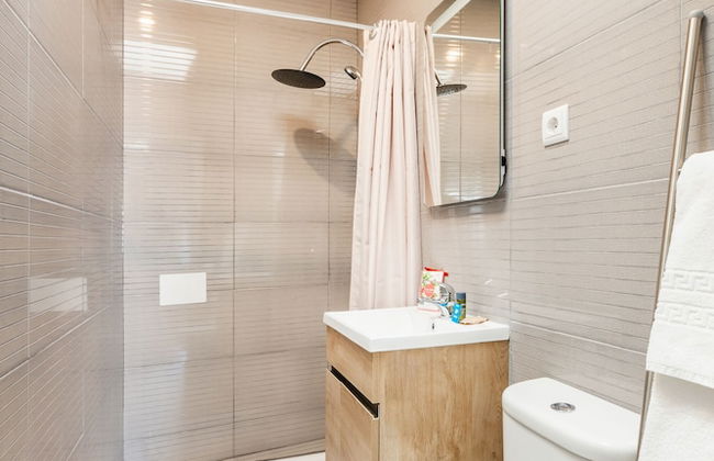 Live Laugh Love Beach Guest Home with AC - Photo 68