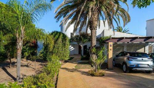 Luxury Private Family Villa W/ S-Pool Ac & Parking - Foto 3