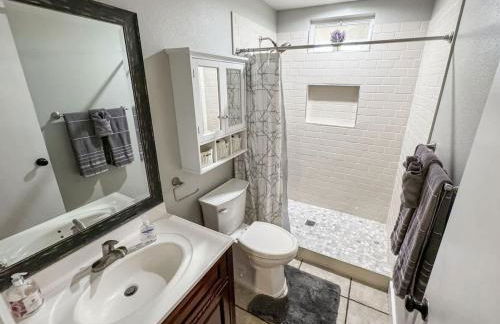 Cozy Cottage private back yard and free coffee - Foto 23