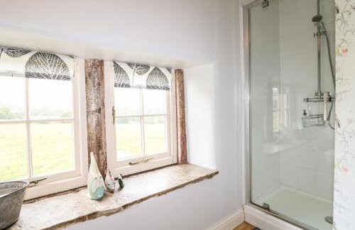 The Farmhouse - Photo 33