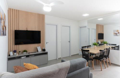 Central novo, andar alto-2quartos com Ar-Cond Q e F - Foto 43