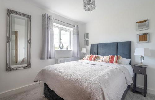 Luxurious 3 bedroom house now with FULL FIBRE INTERNET Shangri la in village of Alfrick with driveway parking for 3 cars in an area of outstanding natural beauty, superb walking,close to Worcester, Malvern showground, theatre, Malvern hills, dogs welcome - Photo 51