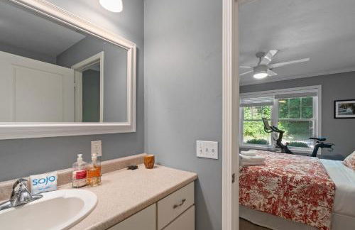 Blue Bear Cottage at Simple Life Rentals - Foto 21