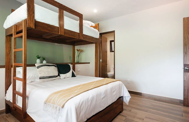 Moderna Villa con Hermosa Vista al Lago - Photo 4