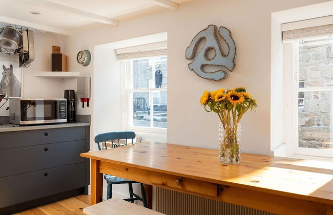 Seaview-2br-sleeps5-cottage-fastwifi-woodburner - Foto 22