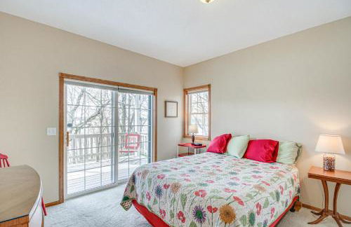 Pelican Rapids Lake House with Water Views and Dock! - Foto 13