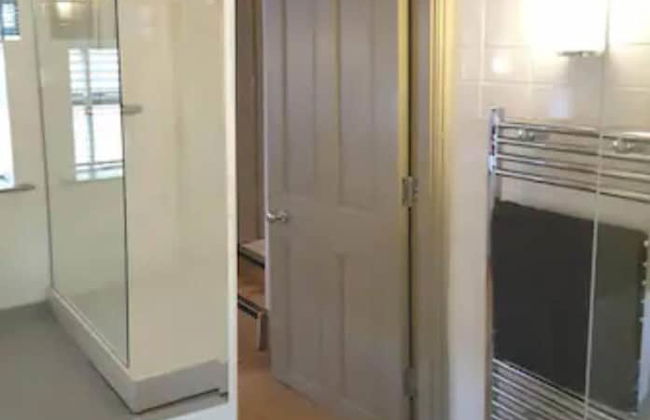 1700s Canalside Cottage Sleeps up to 12 Guests - Foto 17