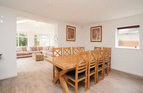 Rent My Spa Home with Pool table Hottub and Sauna - Foto 23