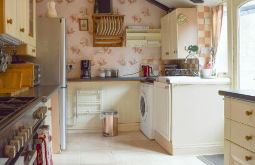 Rebecca's Cottage - Photo 6