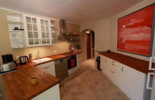 The Willow Tree - Photo 15