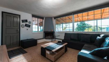 Cuervo Poolside Villa - Photo 2