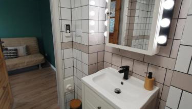 Pod Stromcem - Foto 3, Shower