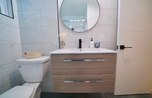 @ Marbella Lane - Vibrant 4BR RWC Ldry + P - Foto 62