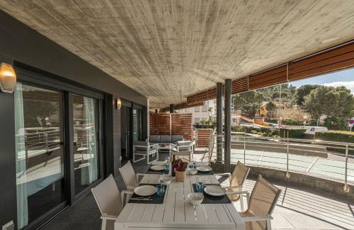 Apartamento con gran terraza delante del mar - Photo 9