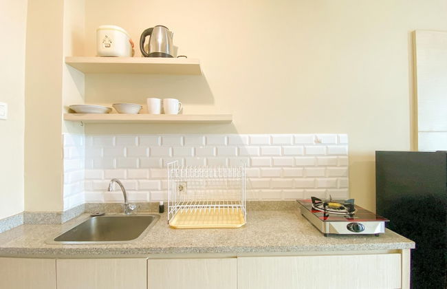 Homey And Best Place Studio Tifolia Apartment - Photo 8