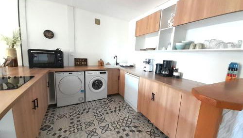 Gîte du RELAI du Château - Parc Oriental - Puy du Fou - Foto 3, stove