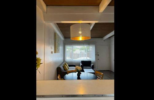 New 2BR Home w Parking Laundry in 580-80 - Foto 65