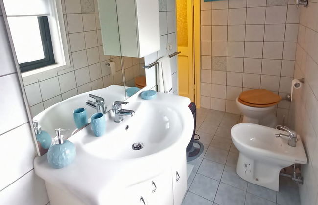 Apartment With Air-con and Pool - Foto 9