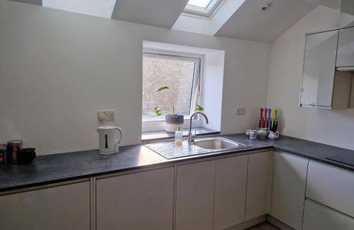 Luxury London Oasis - Photo 2