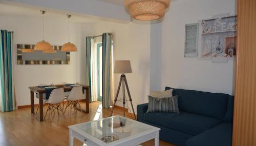 Beautiful Apartment In Albufeira Marina - Foto 2