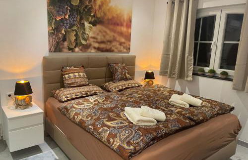 Saras Weinchalet - Foto 3