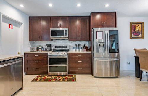 Juanita's Waterfront Villa - Foto 12