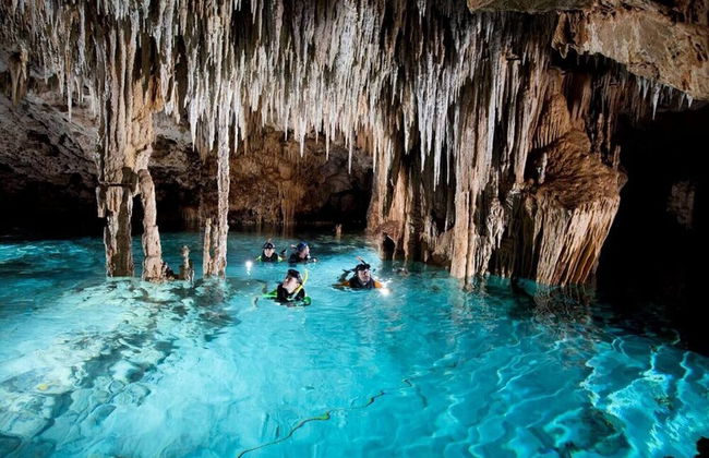 Paradise Awaits in This Seaside Escape! - Foto 40