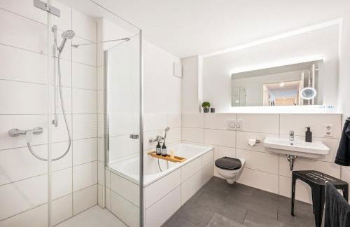 LIVINGLike-Apartment - Central & Spacious with Balkony & Garage, Coffee - 103m2 - Foto 20