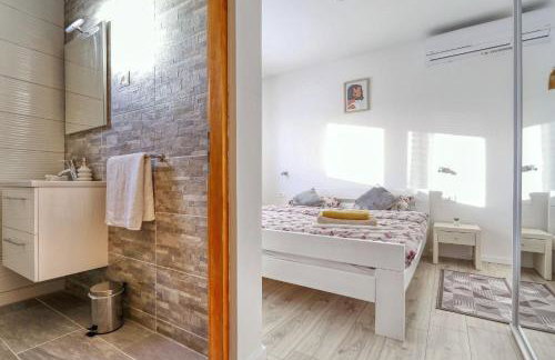 Holidayhouse Alirio with heated pool. - Foto 52