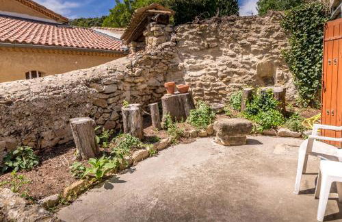 MAISON AVEC PISCINE - PROCHE AVIGNON - WiFI GRATUIT - Foto 3