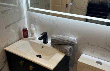 Brackley Guest house - Photo 10