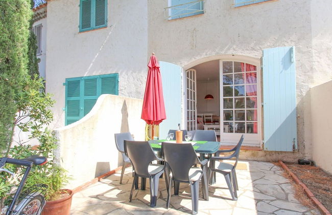 Pleasant Holiday Home in Port Grimaud With Garden - Photo 9