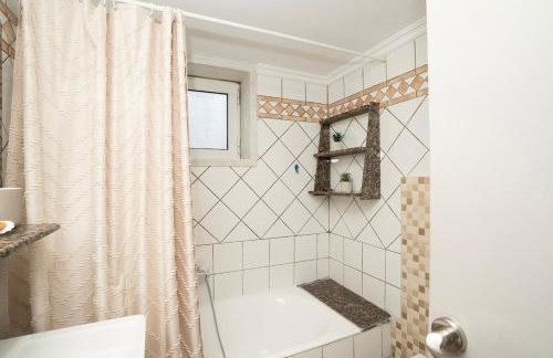 Niki Apartment, Exceptional 9,8, 500Mbps, Parking, Near OAKA, Kifisias Business Hub - Foto 24