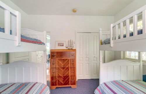 Cottage with Private Beach and Fire Pit in Manistee! - Foto 21