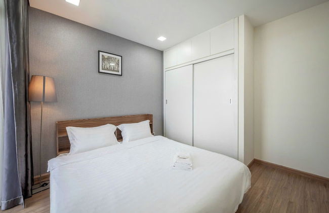 Cozy- Vinhomes Central Park Apartments - Photo 7