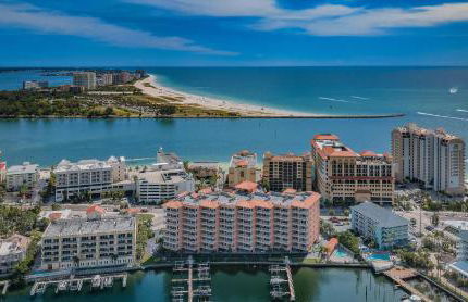 Waterfront Breeze Condo - Photo 40