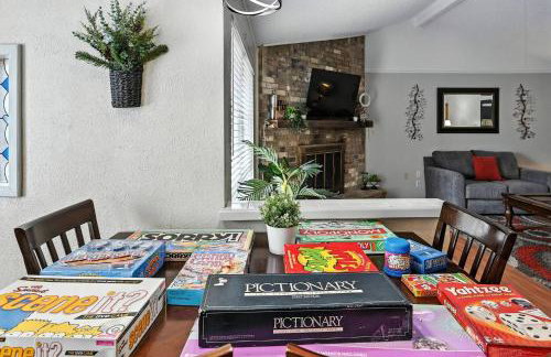 The Oasis 3BR house near stadium and DFW with Pool - Foto 24