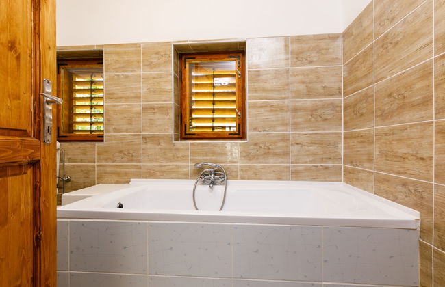 2 bedroom Apartment in Fonyód with garden and terrace - Photo 10