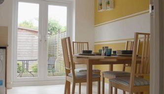 Modern Roomy 3 BR Home Pershore - Foto 5