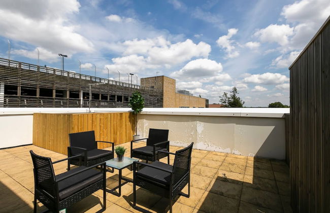 Skyvillion - Huge 4bed Apartment Wbalcony - Parking - Photo 19